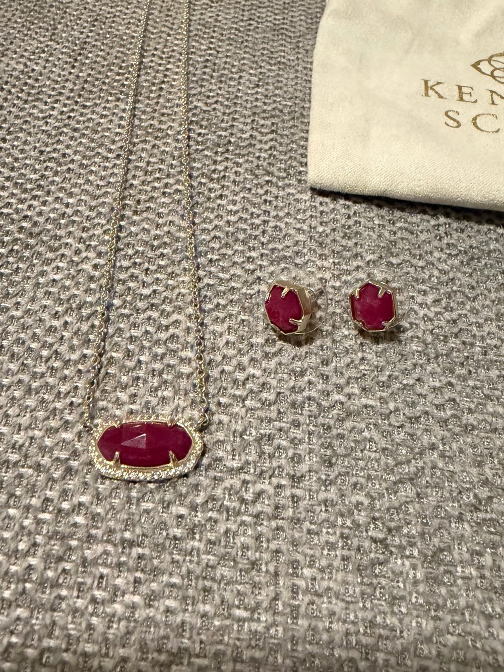 Kendra Scott Elisa Gold Necklace and Logan Earrings set Red/Maroon stone
